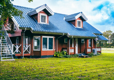 HabitusHuset Mejlingvej – bæredygtigt træhus i nordisk stil midt i det åbne landskab.